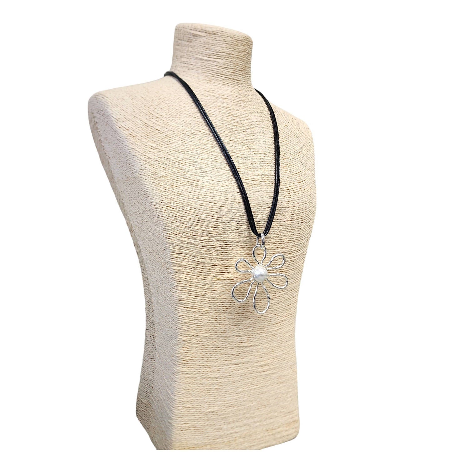 Chunky Boho Western Silver Flower Pendant Necklace