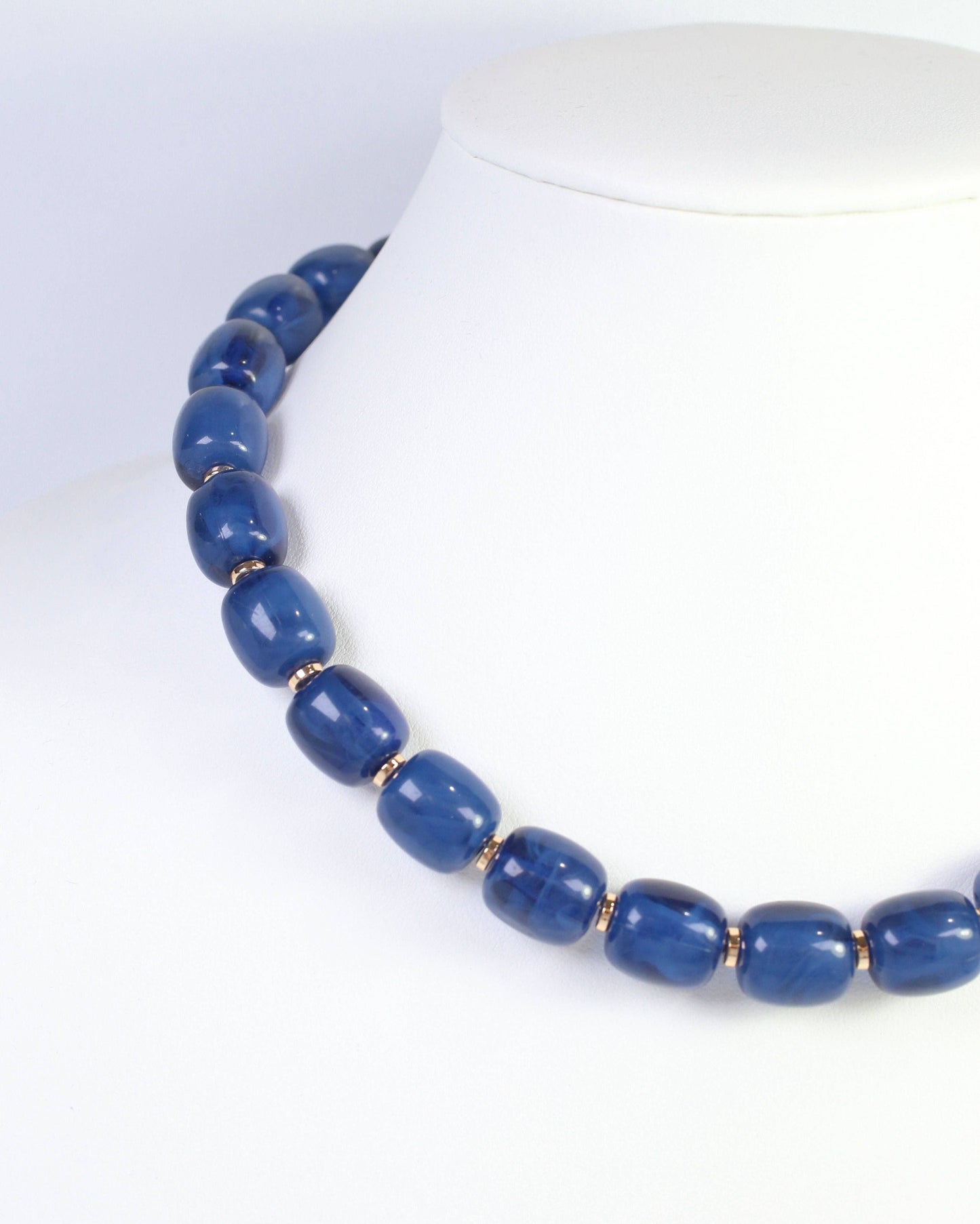 Caroline Hill - Karsyn Beaded Magnetic Necklace Navy