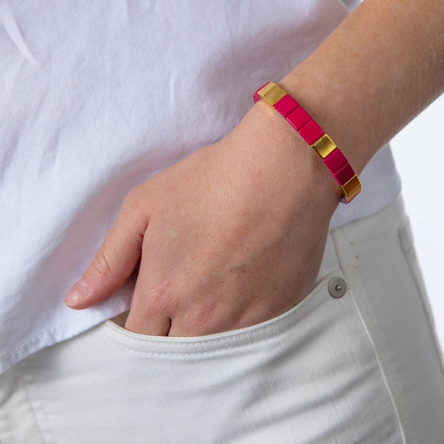 Caryn Lawn - Tile Bead Bracelet - Fuchsia/Gold