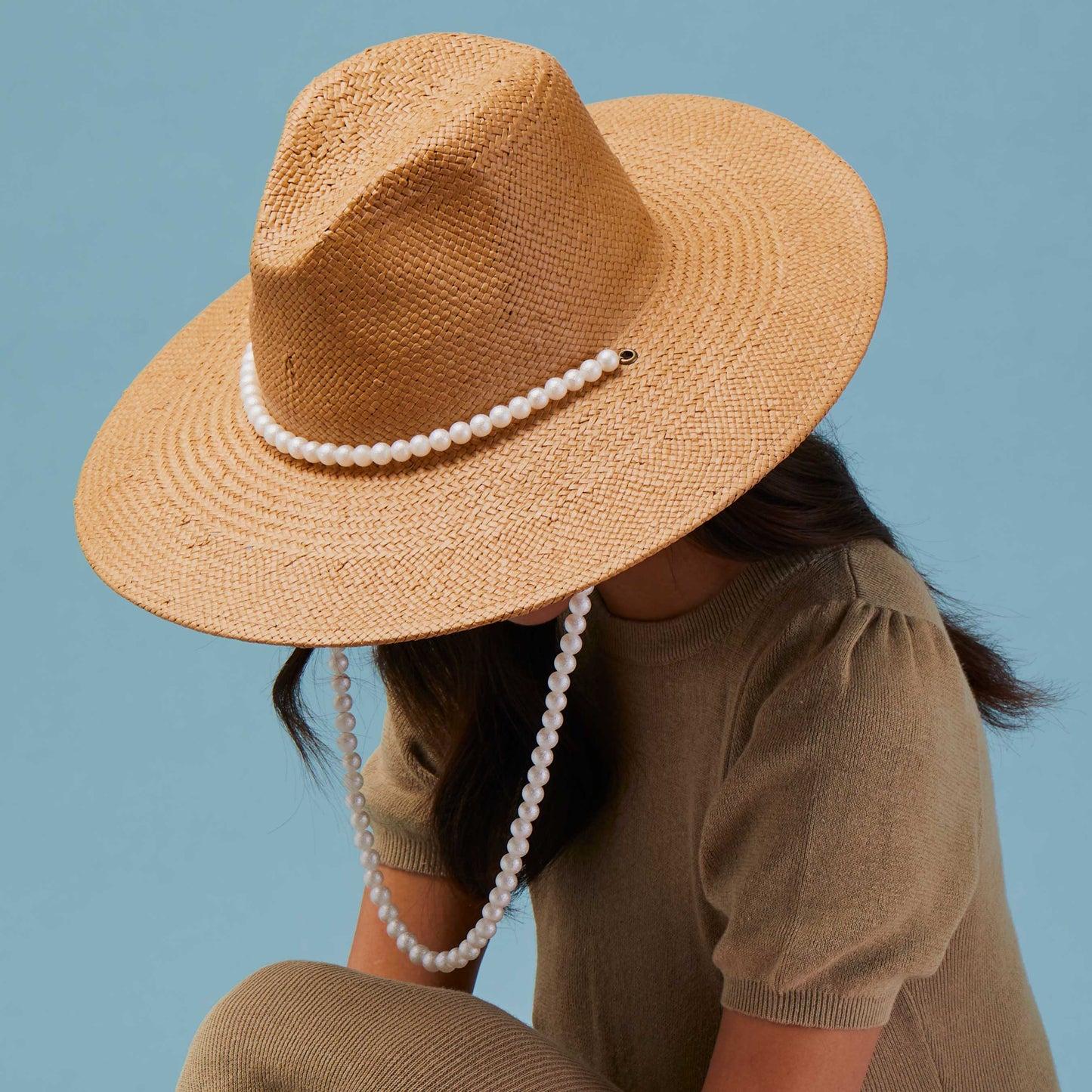 Lele Sadoughi - NATURAL PEARL STRAND STRAW HAT