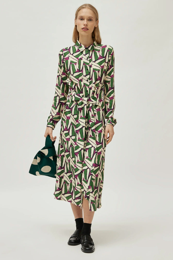 Green geometric print midi dress Mulberri Boutique Green geometric print midi dress Mulberri Boutique