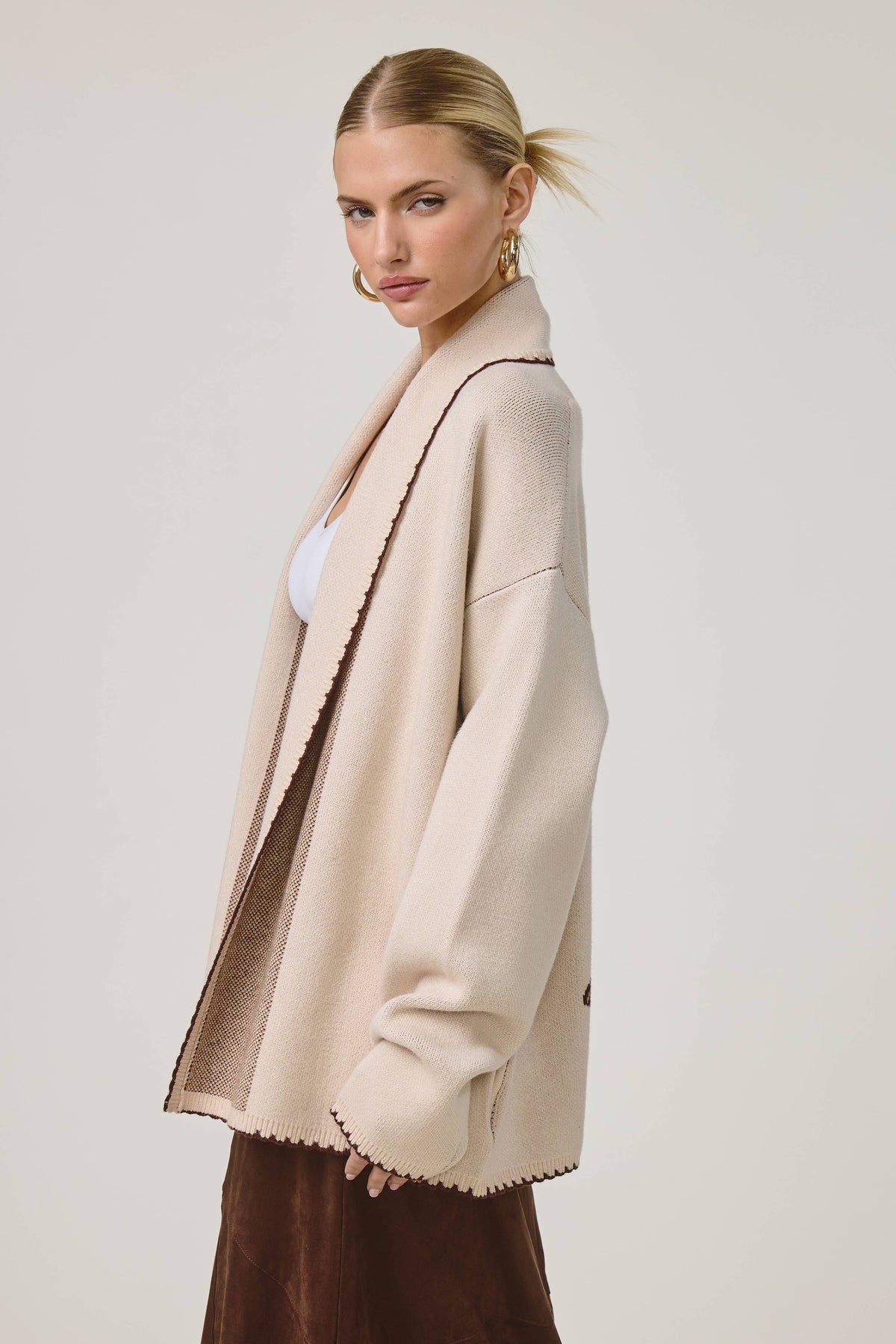 FLAT WHITE - Sunny Pup Sweater Whipstitch Cardigan