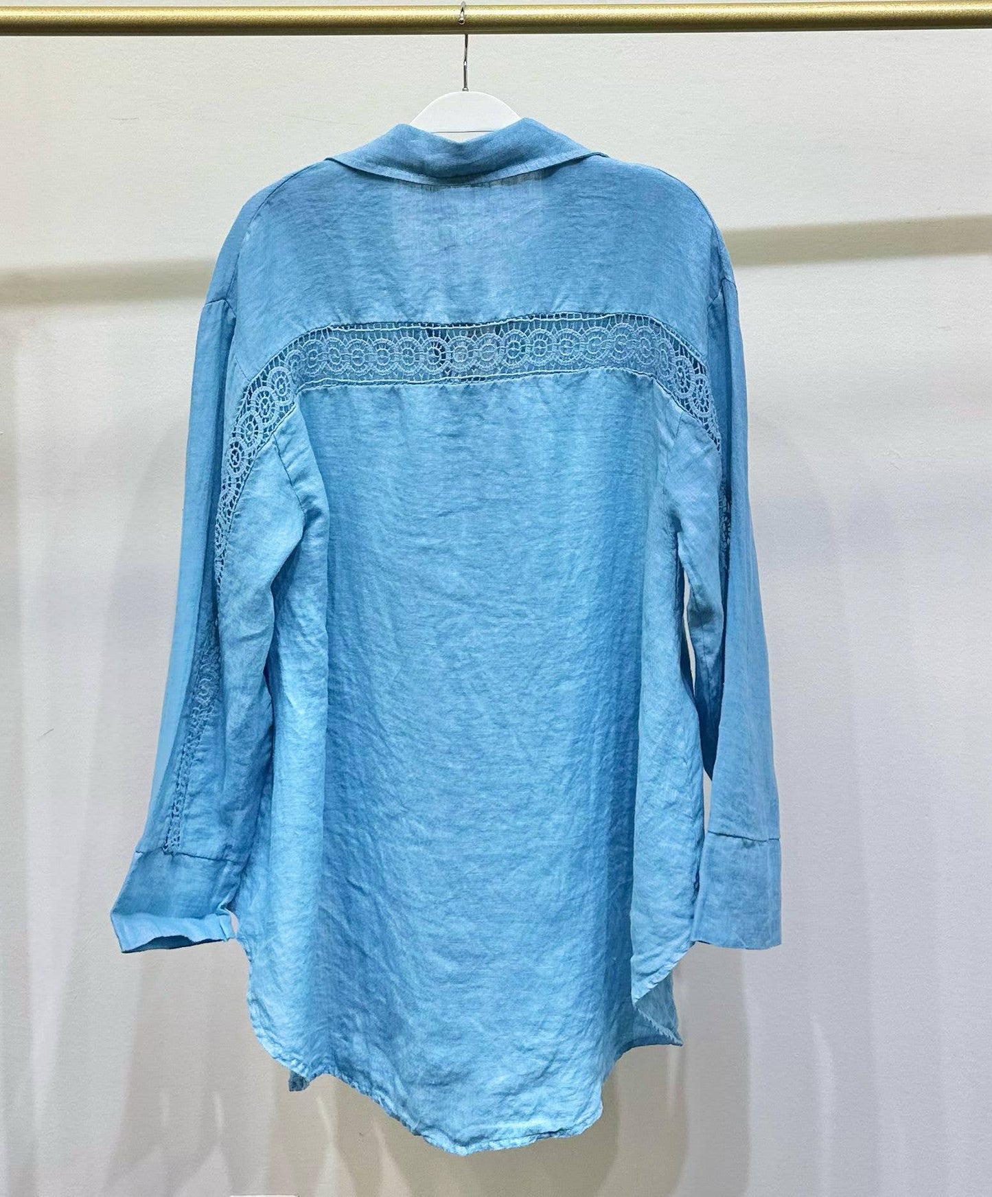MILIO MILANO - Lace Back Detail Linen High Low Shirt